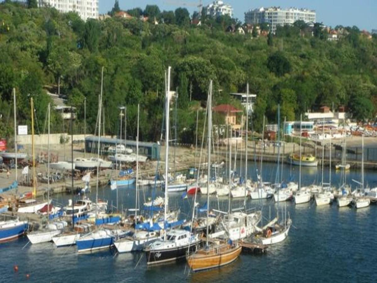 Уютный Домик На Французском Бульваре Odessa Exterior foto